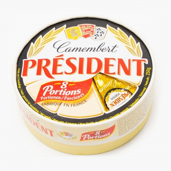 Brânză Camembert maturată, cu pastă moale și mucegai alb 250g, 8 porții