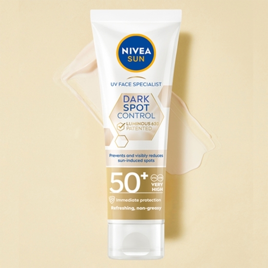 Fluid anti-pete pigmentare UV Face Specialist SPF 50+ Luminous630, 40ml