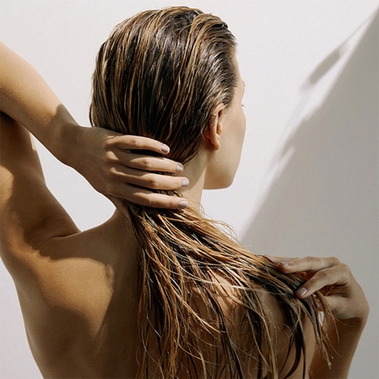 Şampon și balsam Express 2în1 pentru îngrijire intensă și pieptănare ușoară 0.25l