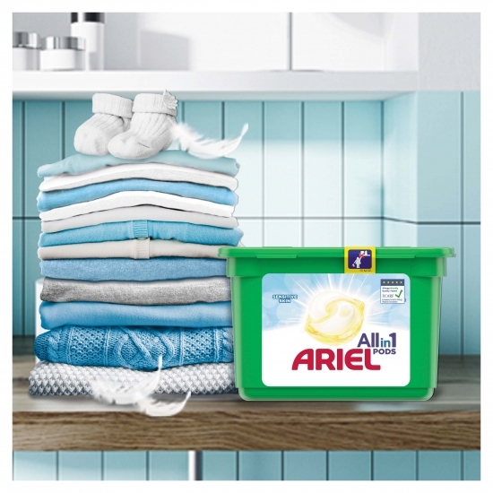 Detergent de rufe capsule All in One Pods Sensitive Skin, 40 spălări