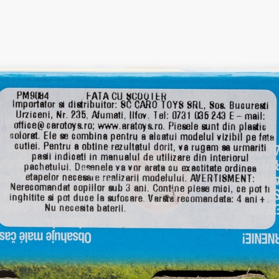 Fată cu scooter 4+ ani