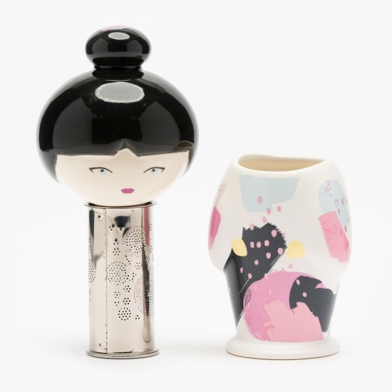 Infuzor metalic cu păpușă decorativă 