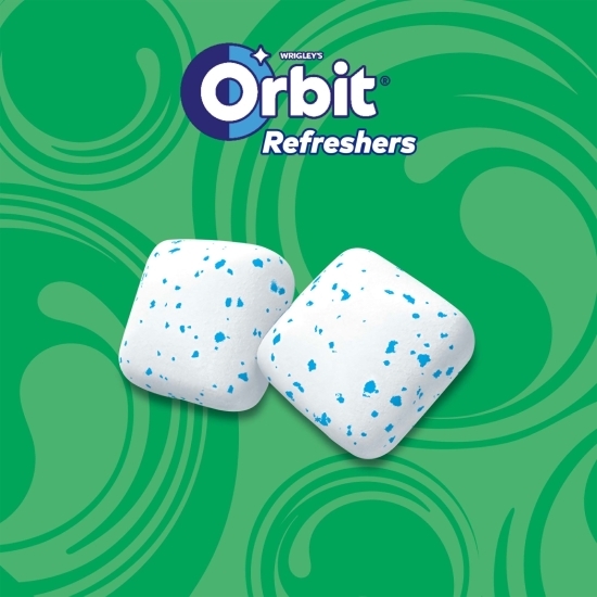 Gumă de mestecat Refreshers Spearmint fără zahăr cu aromă de mentă și mentol 30 buc, 67g