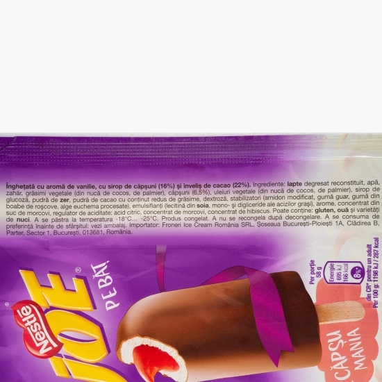 Îngheţată cu aromă de vanilie, cu sirop de căpşuni şi înveliş de cacao 77ml