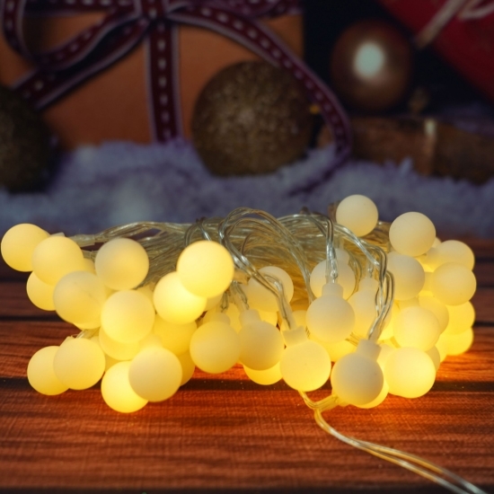 Instalație Crăciun, 10m, 80 de LED-uri, model cu steluțe, liniară, cu baterie