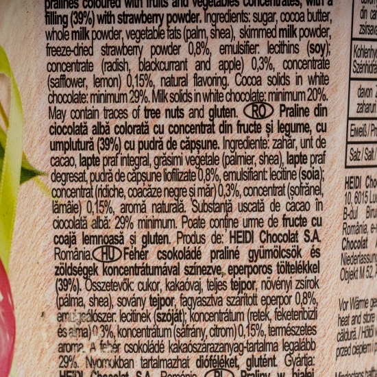 Praline din ciocolată albă cu căpșune 120g