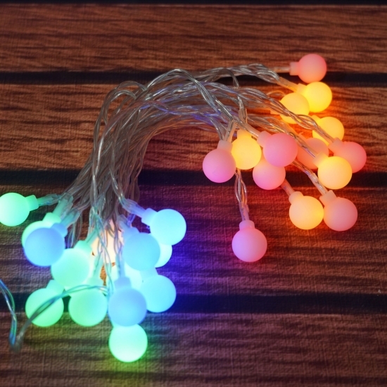 Instalație Crăciun, 3.5m, 30 de LED-uri, multicolor RGB, model cu biluțe, liniară, cu baterie