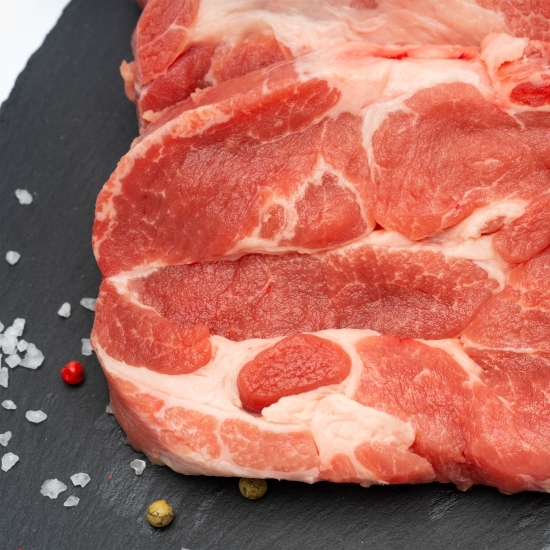 Ceafă de porc fără os, feliată 600g