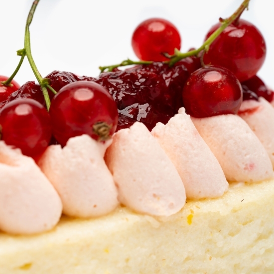Budincă de vanilie cu dulceață de coacăze roșii 200g