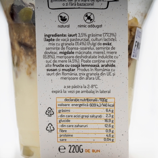 Iaurt cu granola și merișoare 220g