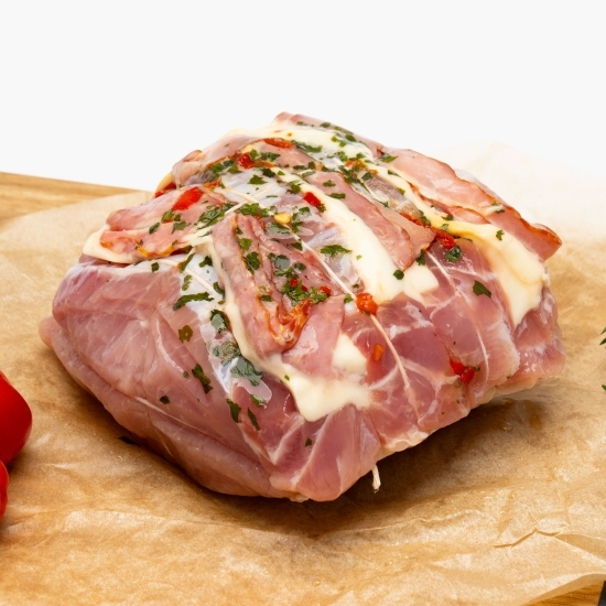 Ruladă de porc cu bacon și cașcaval 800g
