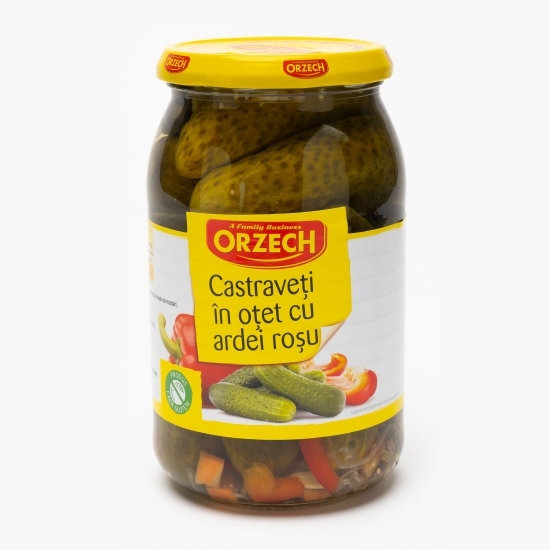Castraveți în oțet cu ardei roșu 830g