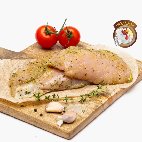 Piept de curcan în baiț cu verdeață 400g