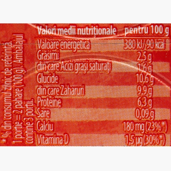 Brânzică de vaci pentru copii cu piure de căpșuni, căpșuni cu aromă de vanilie și afine 6x50g
