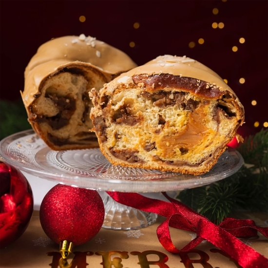 Cozonac cu măr și caramel 1.5kg