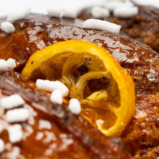 Cozonac cu cremă de lămâie și caramel sărat 900g