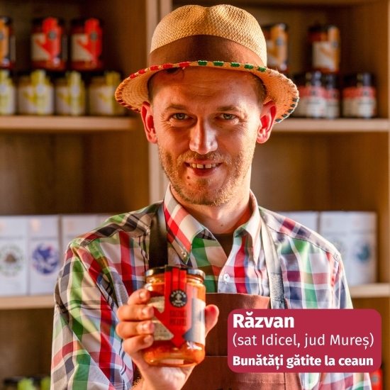 Dulceață de vișine cu miez de nucă gătită la ceaun pe foc de lemne 380g