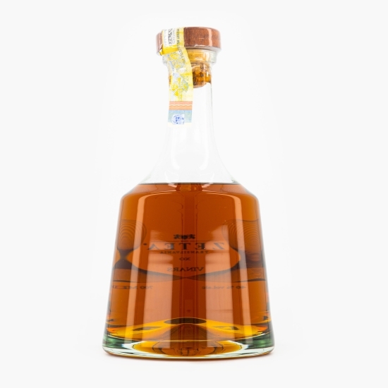 Vinars XO 40% alc. 0.7l + cutie