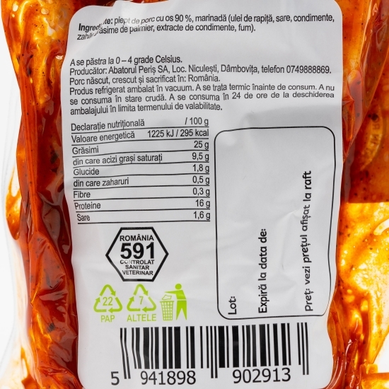 Piept de porc cu os, marinat 350g