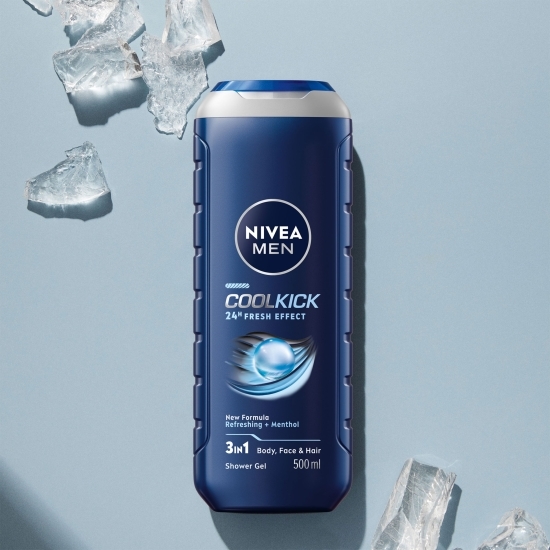 Gel de duș bărbați Cool Kick 3în1, pentru corp, față și păr 0.5l