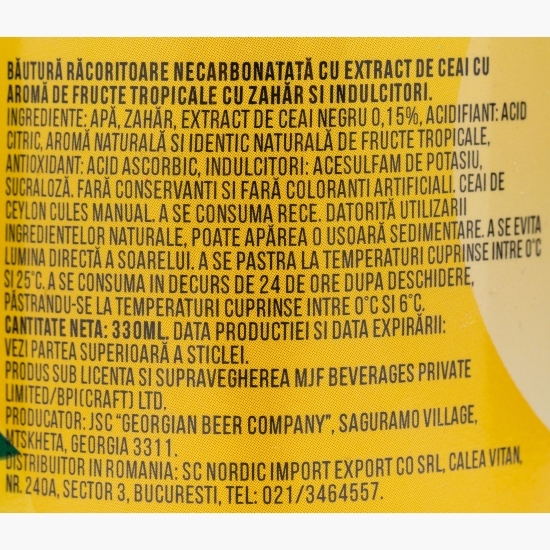 Ceai negru cu aromă de fructe tropicale 0.33l