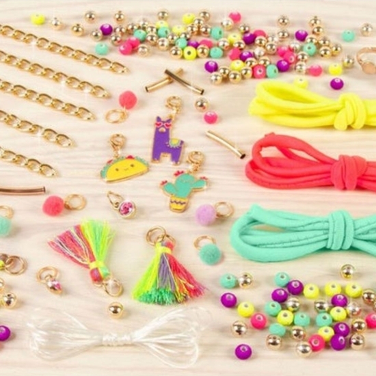 Set de brățări cu talismane, 8+ ani