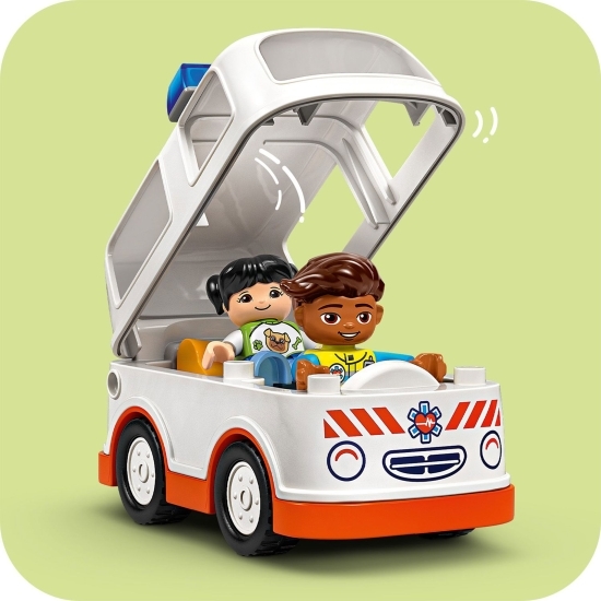 Ambulanță și șofer, 10447 Duplo, 19 piese, +2 ani