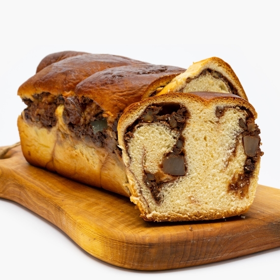 Cozonac de casă cu nucă, rahat și stafide 900g