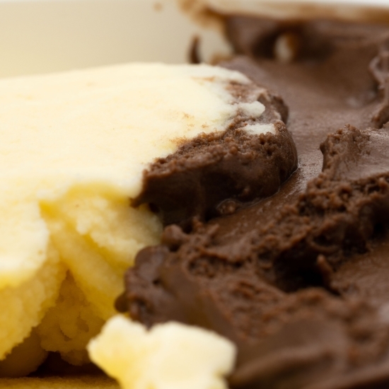 Înghețată italiană artizanală (gelato) ciocolată ecuador + vanilie de madagascar 300g