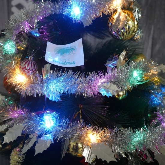 Beteală Crăciun cu LED, argintie, model cu frunze, 2m x 6cm