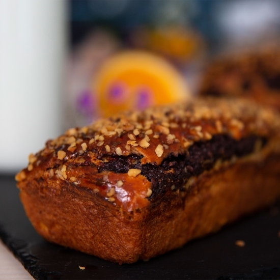 Cozonac cu nucă coaptă și ciocolată 780g