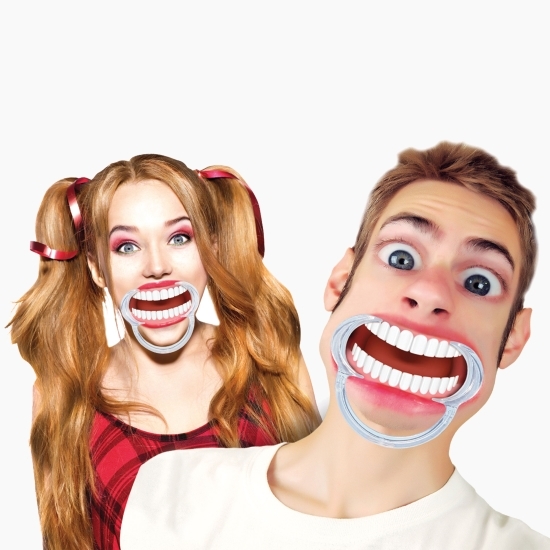 Joc de societate Cu gura până la urechi, +8 ani