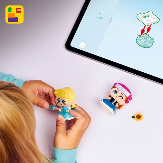 Regatul de gheață - Miniprințesele Anna și Elsa, 43284 Disney, 65 piese, +5 ani