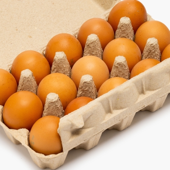 Ouă proaspete de la găini crescute la sol, mărimea L, produs montan 15 buc